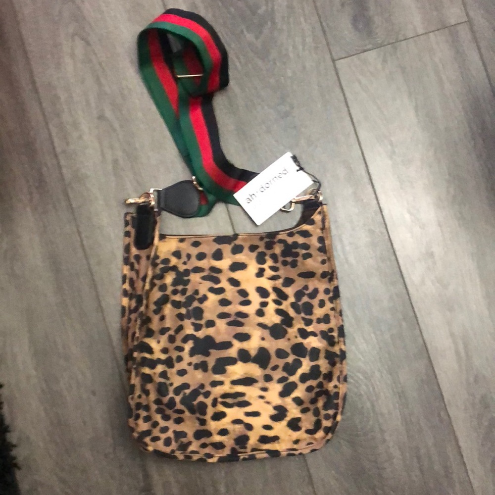 Brand new Ah-adorned leopard purse